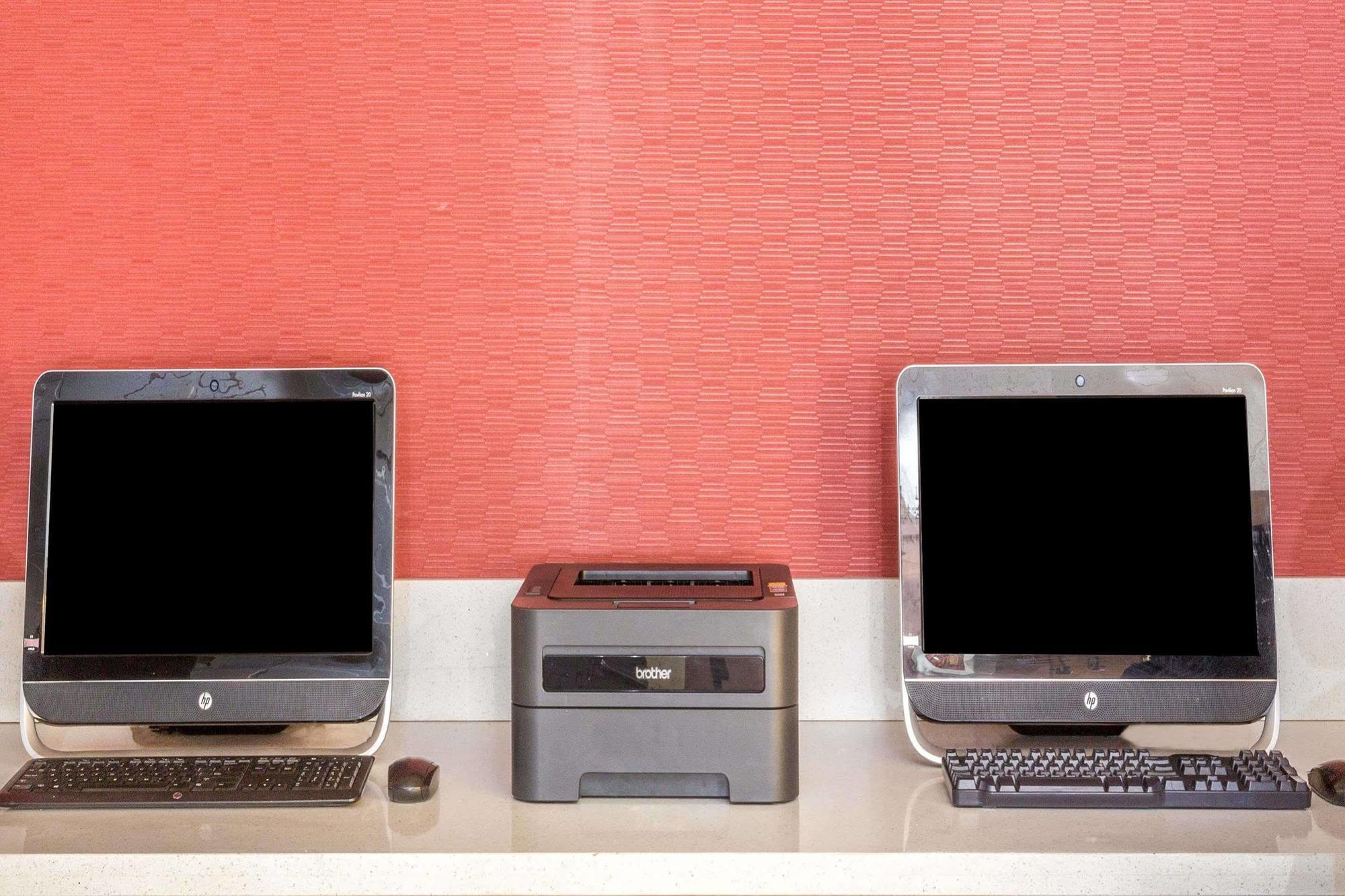 Ramada By Wyndham Salt Lake City North Temple エクステリア 写真