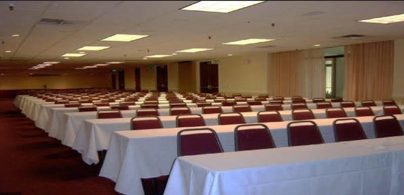 Ramada By Wyndham Salt Lake City North Temple エクステリア 写真