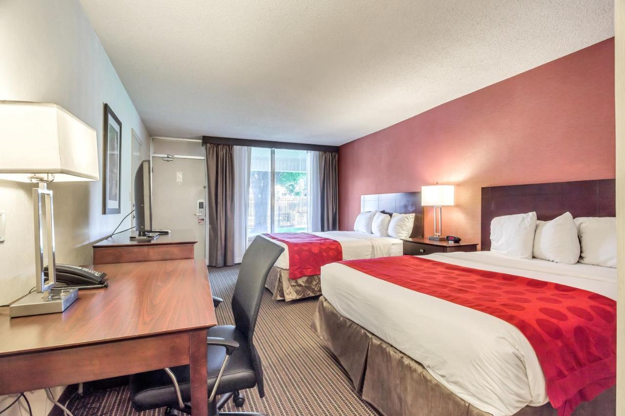 Ramada By Wyndham Salt Lake City North Temple エクステリア 写真